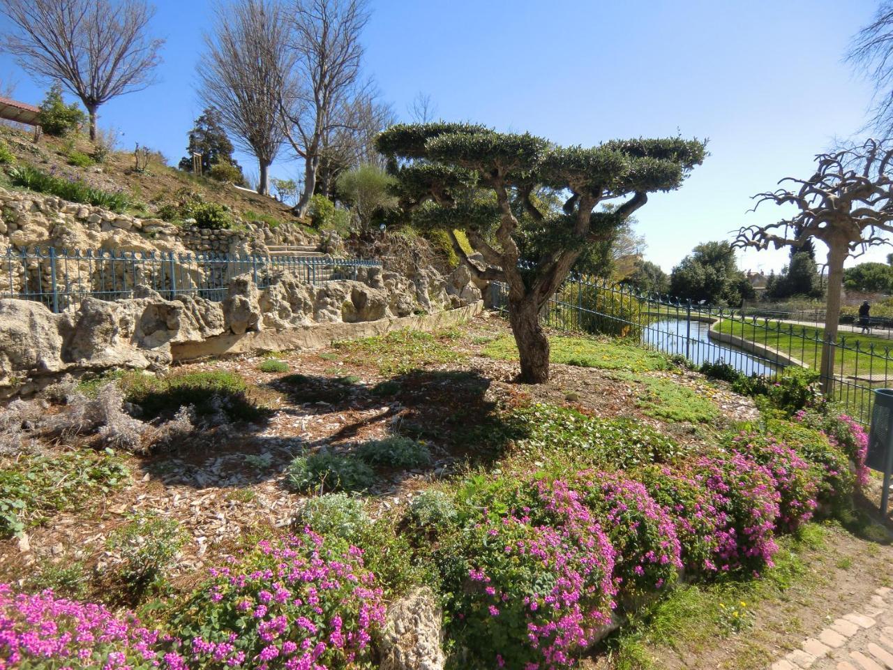 Hotel Las Cigalas Villeneuve-lès-Béziers Exteriér fotografie